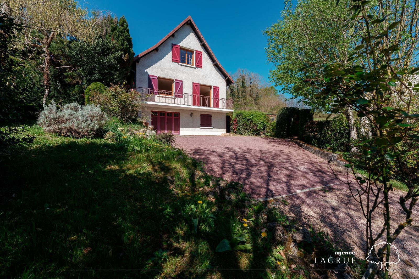 maison 5 pièces - CREUZIER-LE-NEUF