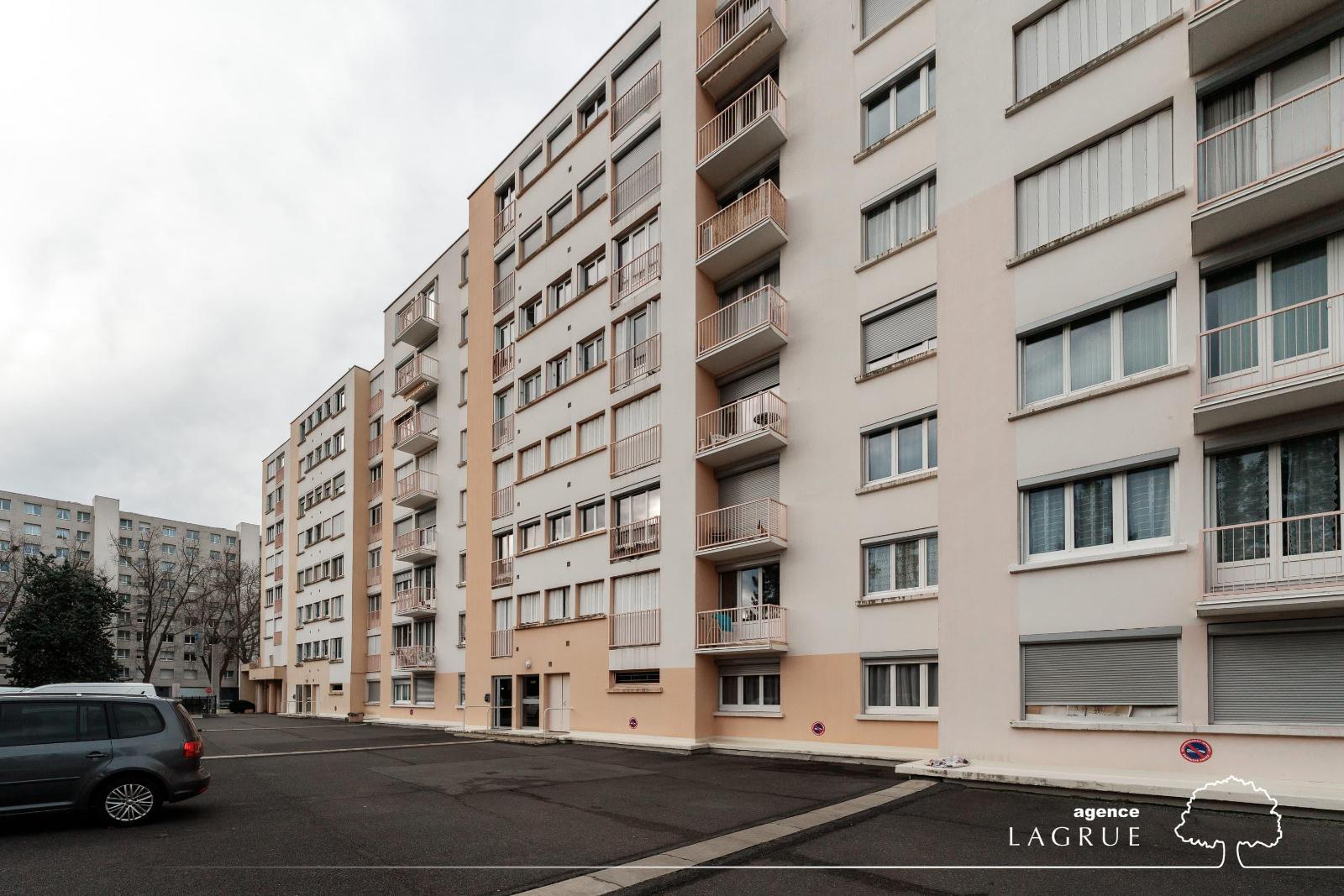 appartement 4 pièces - VICHY